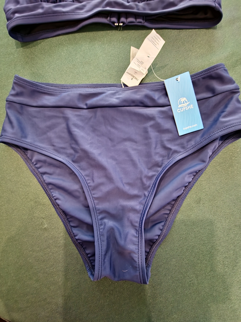 CUPSHE Deep Purple V-Neck Supportive Bikini Set Bottom Size Small Top Size Mediu - Picture 2 of 7